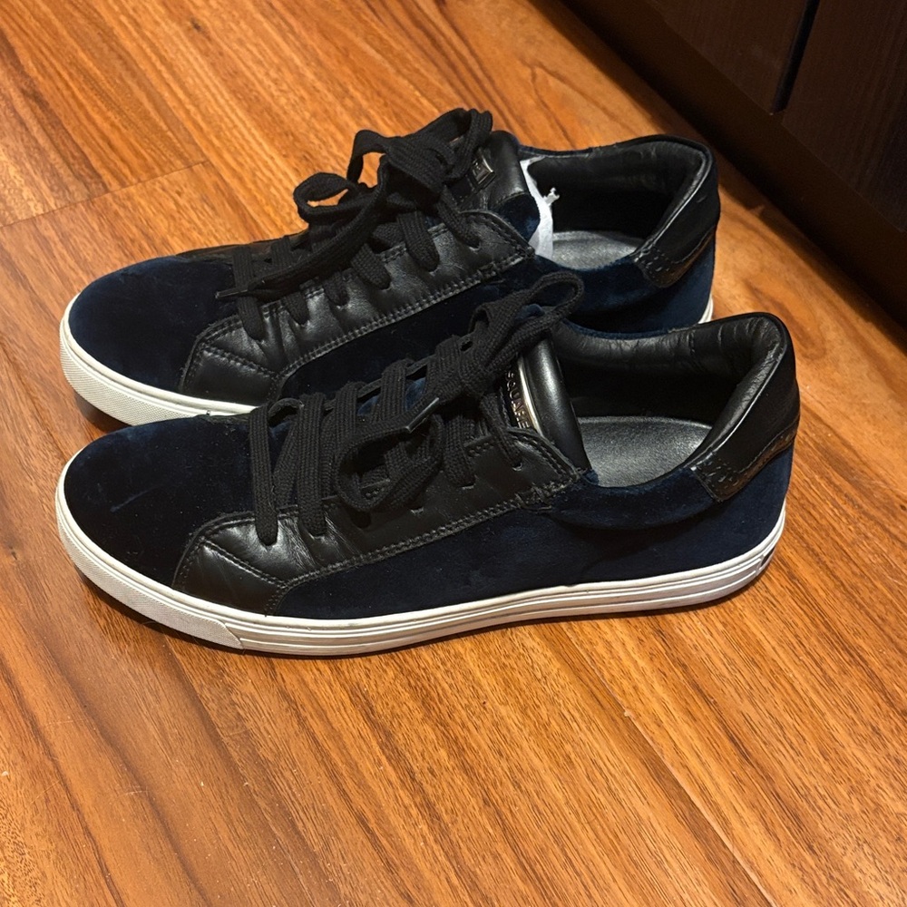 DSQUARED2 Black and Navy Sneakers